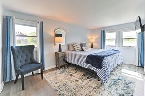 Interior - Charming Orr's Island Cottage w/ Ocean Views (Orrs Island)