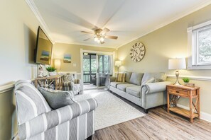 Apartment (2 Bedrooms) | Interior - Walk to Ocean: Unit w/ 2 Balconies in Myrtle Beach (Myrtle Beach)