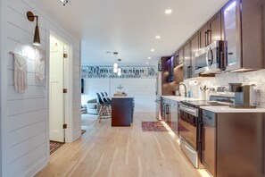 House (2 Bedrooms) | Private kitchen