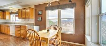 Sky Islands Retreat in Rodeo w/ Mountain Views!