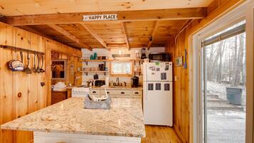 Microwave, oven, stovetop, blender