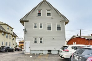 Apartment (2 Bedrooms) | Interior - Modernized Historic Apt, Walk to Downtown Cranston (Cranston)