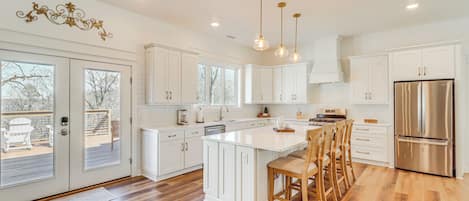 House (4 Bedrooms) | Interior