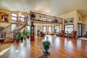 House (4 Bedrooms) | Interior - Colorado Springs Home ~ 4 Mi to Garden of the Gods (Colorado Springs)