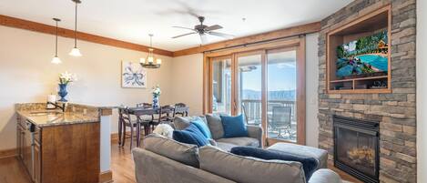 Televisie en een open haard