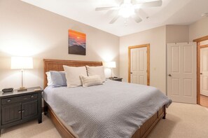 1 camera, ferro/asse da stiro, accesso a Internet, lenzuola