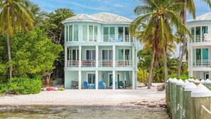 Exterior - Ocean`s 11.3 Oceanfront & Beachfront, Dock, Pool, Kayaks, Pool Table 4 Bed 3 Bath (Marathon)