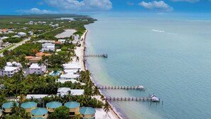 Unclassified image, 4 of 49, button - Ocean`s 11.3 Oceanfront & Beachfront, Dock, Pool, Kayaks, Pool Table 4 Bed 3 Bath (Marathon)