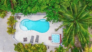Piscine extérieure, piscine chauffée