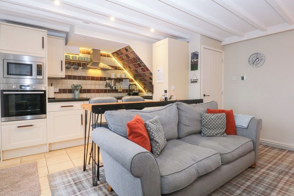 Cottage | Living area