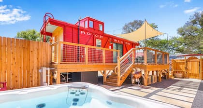 Chic Caboose in Wimberley Square