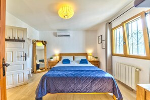 3 室のベッドルーム、セーフティボックス (室内)、アイロン / アイロン台、WiFi (無料)