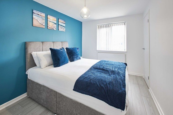 Marsden Beach House, South Shields - Host & Stay