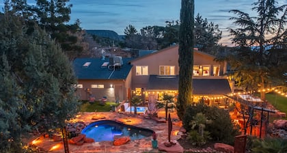 Enchanted Desert Oasis - 5 Bd, 3.5 Ba, Sleeps10 - Red Rock Views