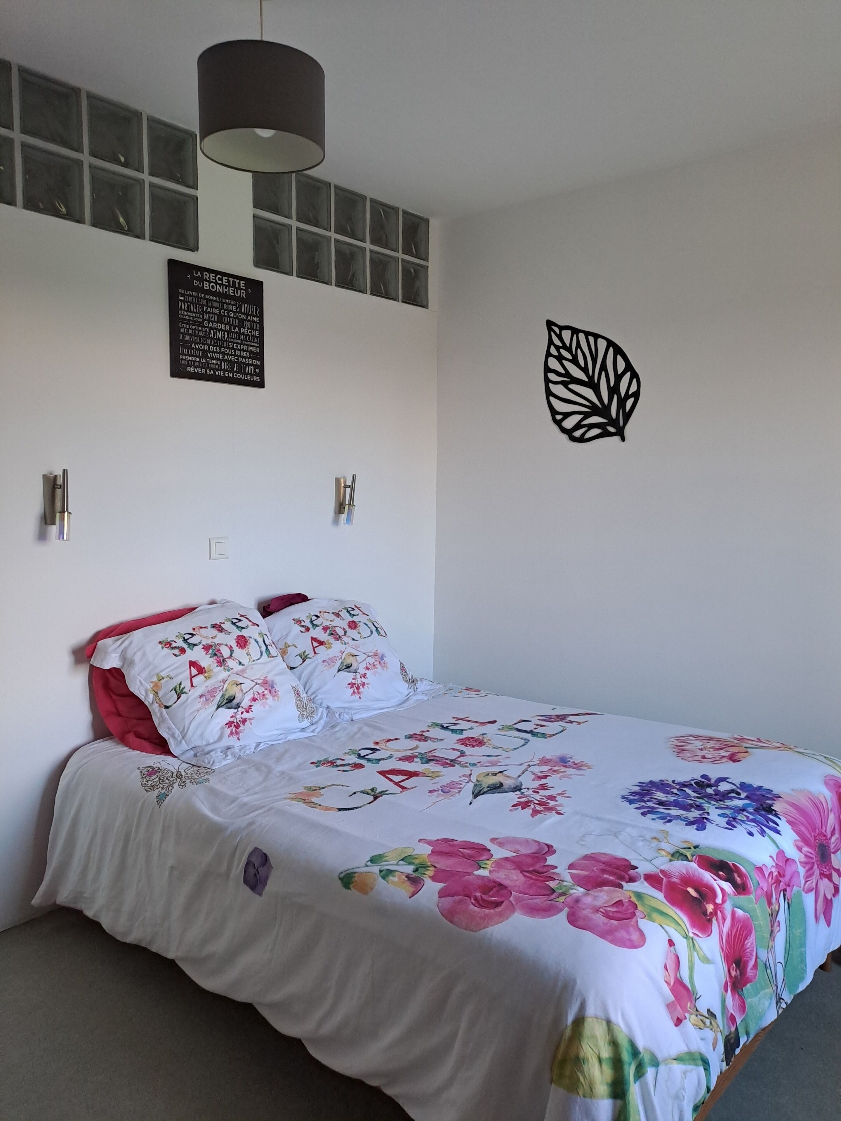 1 chambre, fer et planche à repasser, Wi-Fi, draps fournis