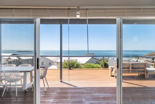 Encounter Escape Encounter Bay