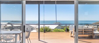 Encounter Escape Encounter Bay