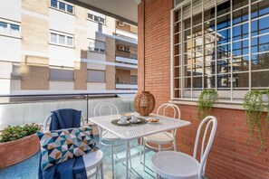 Outdoor dining - Diana   Romantic Suite (ROMA)