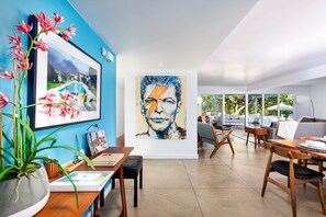 Interior - Amazing Atmosphere, Amenities & Reviews -Pool/Spa (Palm Springs)