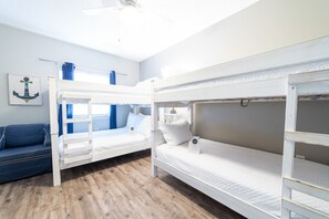 3 habitaciones, tabla de planchar con plancha y wifi gratis
