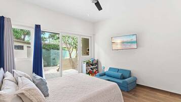 4 chambres, bureau, fer et planche Ă repasser, lit parapluie