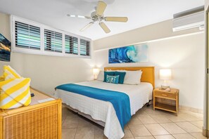 1 bedroom, in-room safe, iron/ironing board, free WiFi - Kihei Surfside #304 -  Spectacular Oceanfront, A/C, 2 Sofa Beds; 1/1.5 baths (Kihei, Maui)