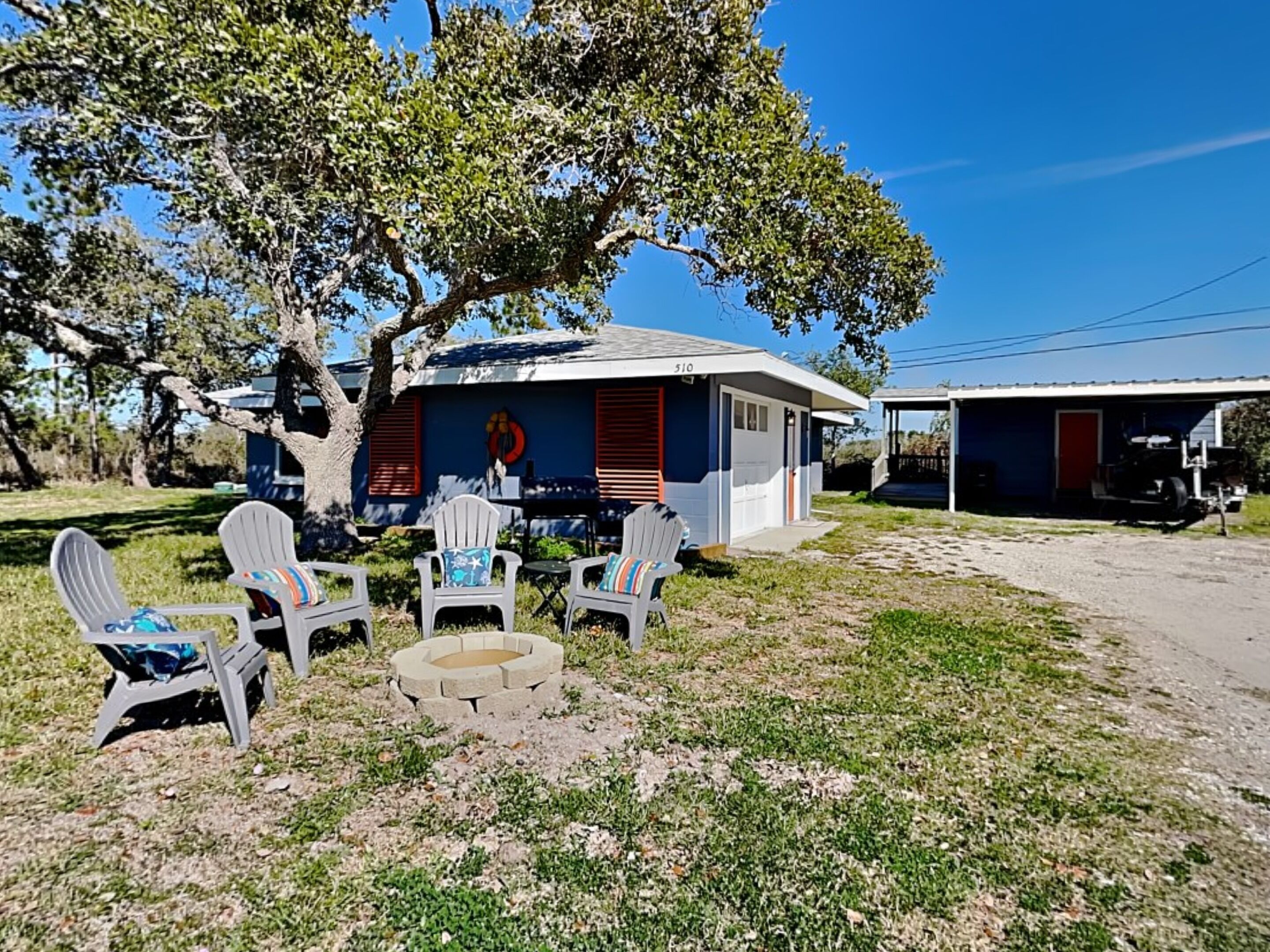Captains Cove | Dog-Friendly + Fire Pit & Near Local Fun!
