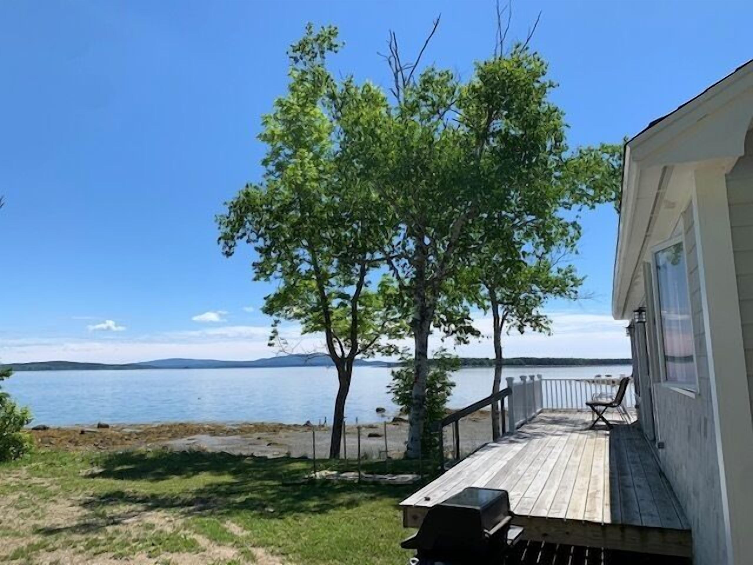 Mabel's Point - Private Beach Brooklin!