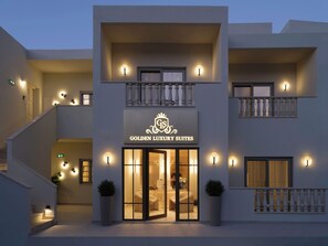 Front of property - Golden Luxury Suites (Mylopotamos)