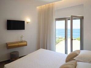 Family Two Bedroom Suite with Sea View