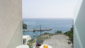 Family Two Bedroom Suite with Sea View | Terrasse/patio