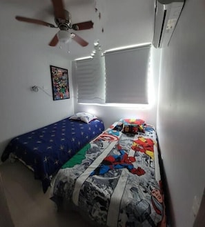 2 bedrooms, iron/ironing board, free WiFi, bed sheets