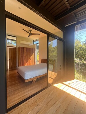 2 bedrooms, WiFi, bed sheets - Modern House with Jungle Sunset View (Cobano)