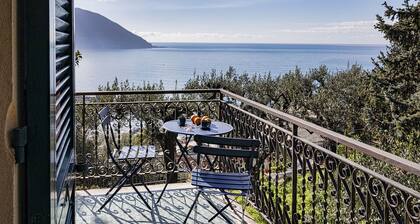 Seaview Apartment with Garden in Recco by Wonderful Italy