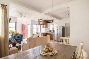 Interior - Cozy house in beautiful Cancún with AC, WiFi (Cancún)