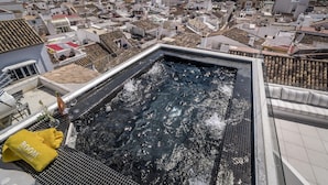 A rooftop pool with a view of the cityscape. - ESTEPONA TOWN CENTRE 2339 (Estepona)