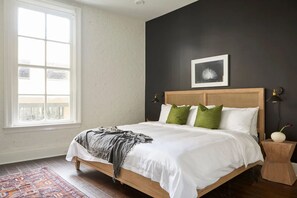 Iron/ironing board, free WiFi