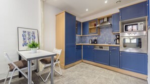 Private kitchen - V.Central-Walk to beaches & Palais (CANNES)