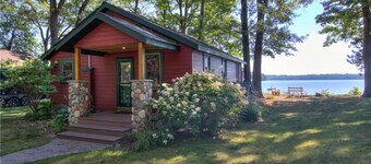 Charming 2-bedroom Hayward Cabin on Lac Courte Oreilles