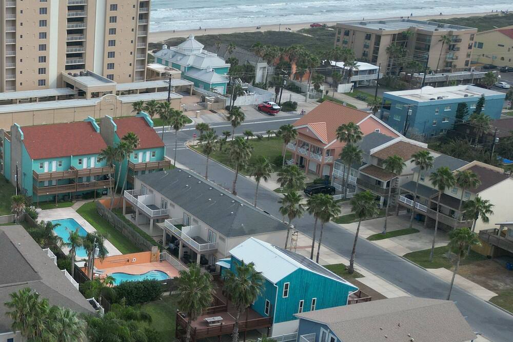 Ground Floor w\/Patio * Pool * Easy Beach Access