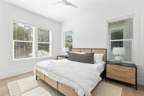 4 bedrooms, desk, iron/ironing board, travel crib