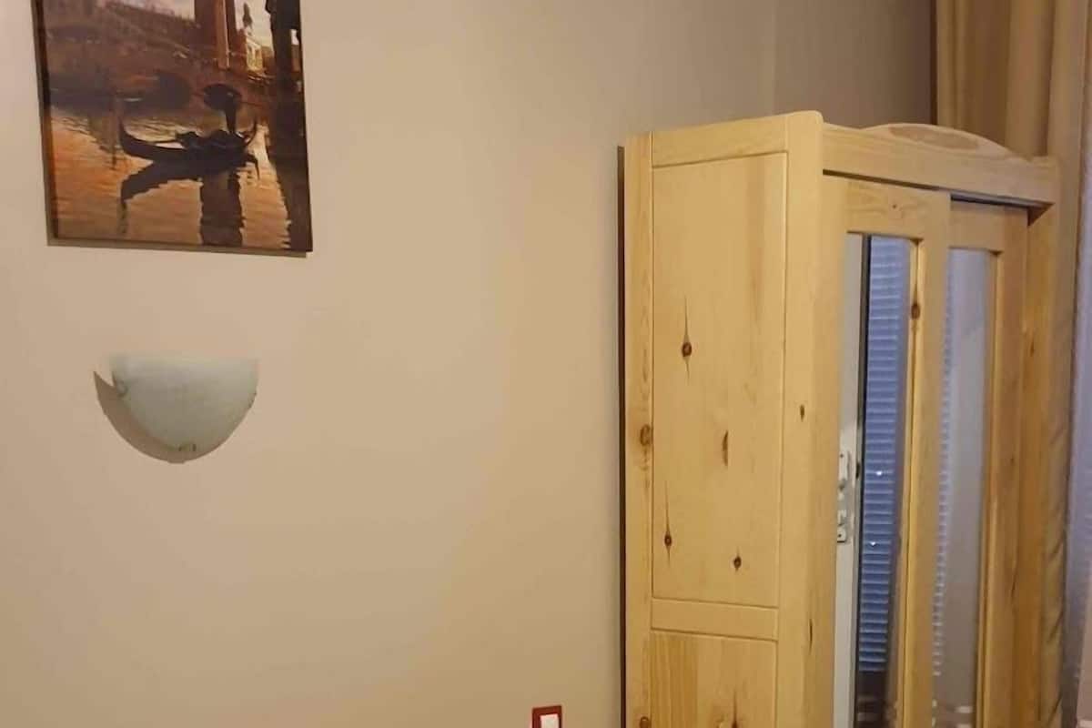 1 bedroom, minibar, bed sheets