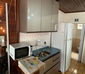 Private kitchen - Casa com Piscina Bairro Santana, 2 Vagas na Garagem!! (Santana Porto Alegre)