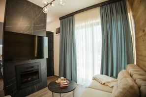 Luxury House | Living area | Flat-screen TV - Sirius Lux Apartments (Tepacko Polje)