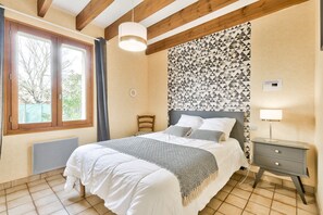 4 bedrooms, free WiFi - Lanton - 700m beach - Garden and charm (Lanton)