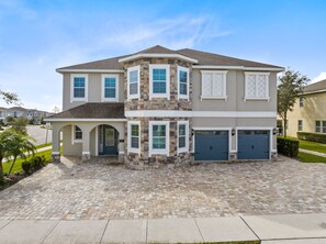 Exterior - Fabulous family fun villa  | 11 Bed, 13 Bath (Kissimmee)