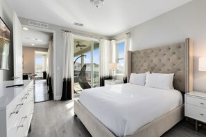 11 bedrooms, iron/ironing board, travel cot, free WiFi - Fabulous family fun villa  | 11 Bed, 13 Bath (Kissimmee)