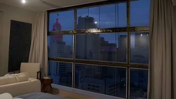 Studio | 1 bedroom, blackout drapes, free WiFi