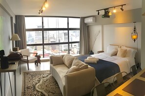 Estúdio conforto | 1 quarto, escrivaninha, cortinas blackout, Wi-Fi de cortesia