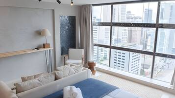 Studio tiện nghi đơn giản | Nội thất